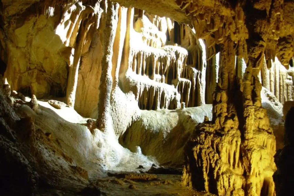 Resava Cave interior — stalactites and stalagmites, private day trip from Belgrade